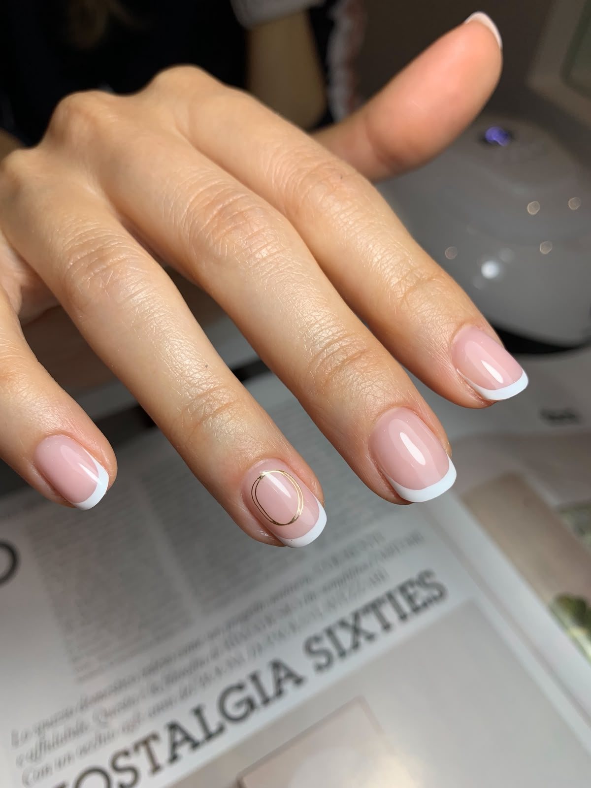 Manicure french realizzata da Esse Lab